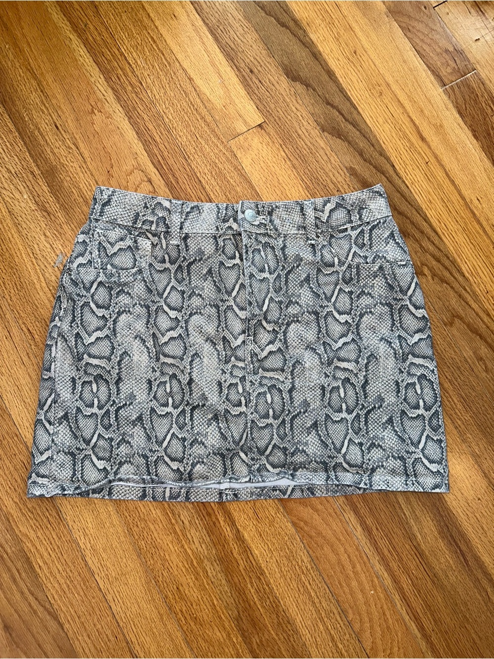 Snake print mini skirt